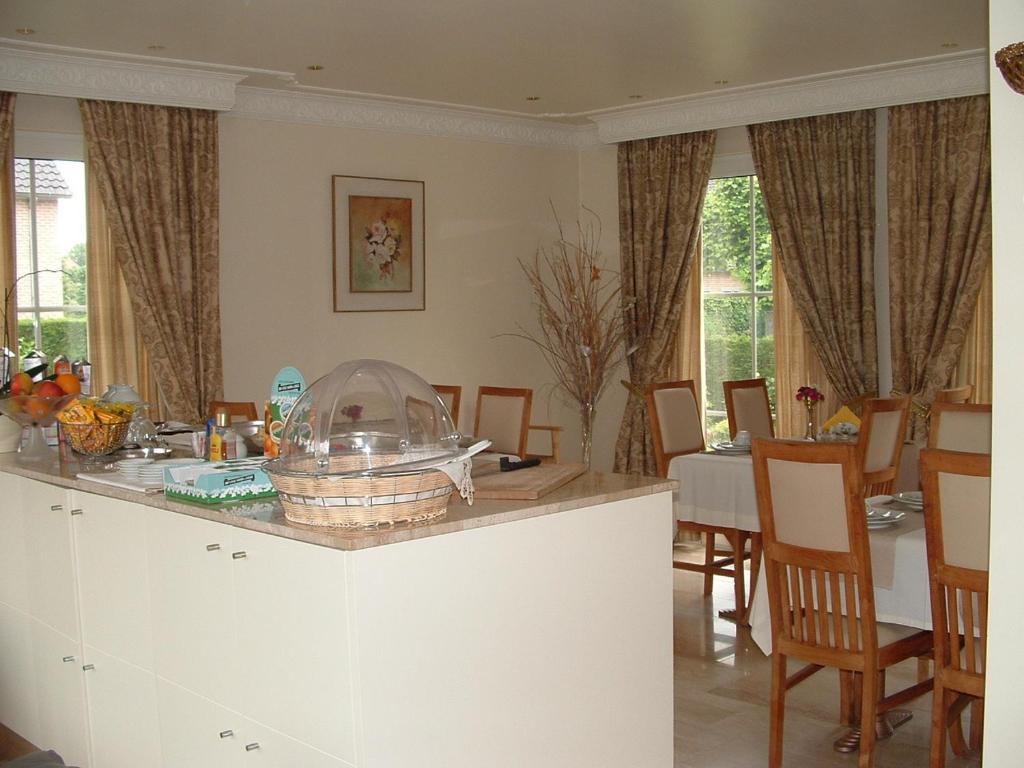 B&B Bij Lieve En Jos Hasselt Esterno foto