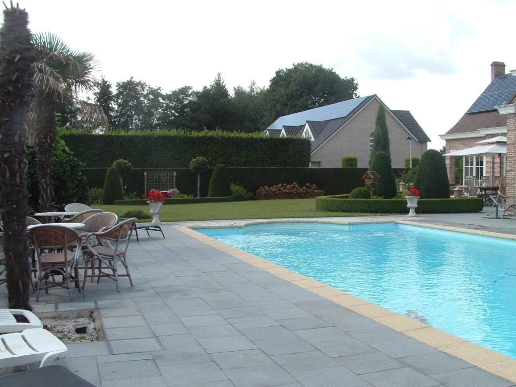 B&B Bij Lieve En Jos Hasselt Esterno foto